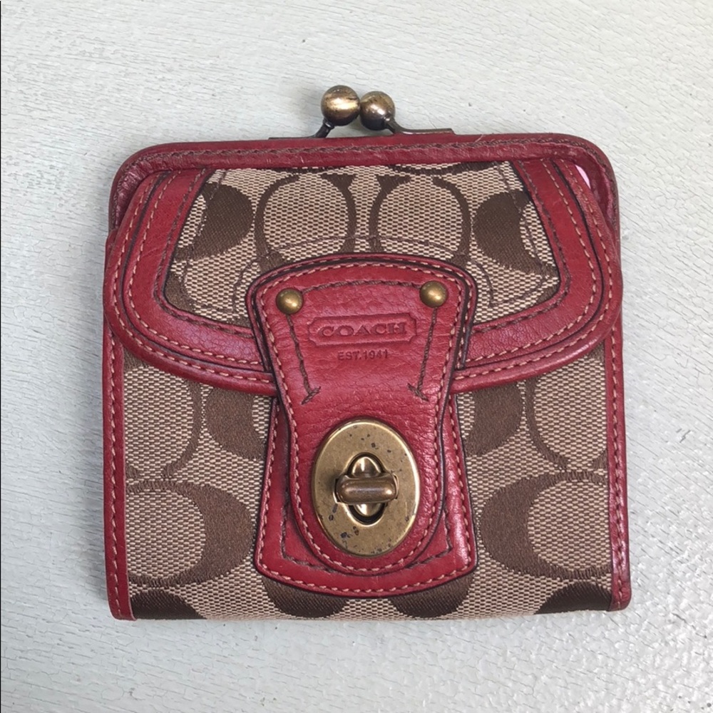 Coach- women’s wallet